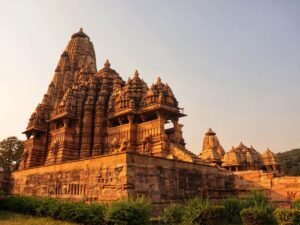 The Maharajas' Express: The Indian Panorama Journey to Orchha and Khajuraho Temples